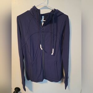 Lululemon Athletica define hoodie